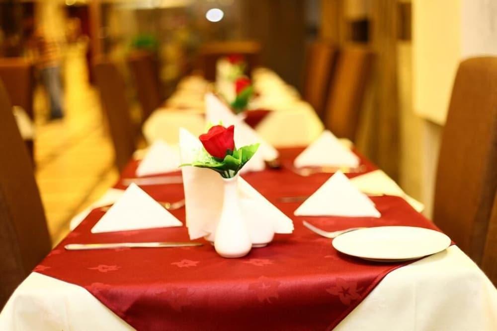 Saffron Hotel Dubaj Kültér fotó