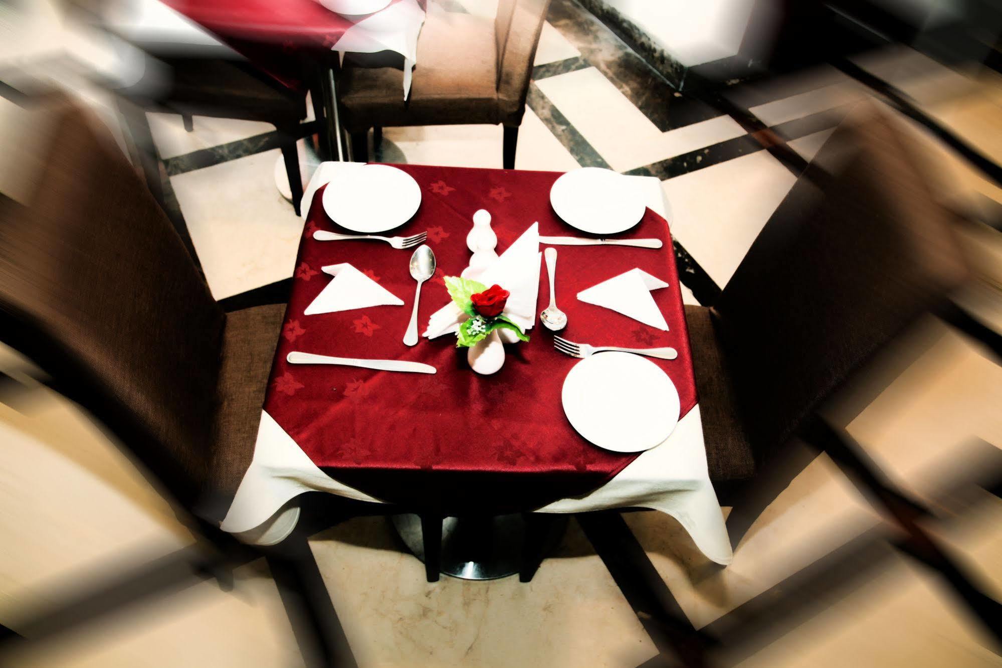 Saffron Hotel Dubaj Kültér fotó